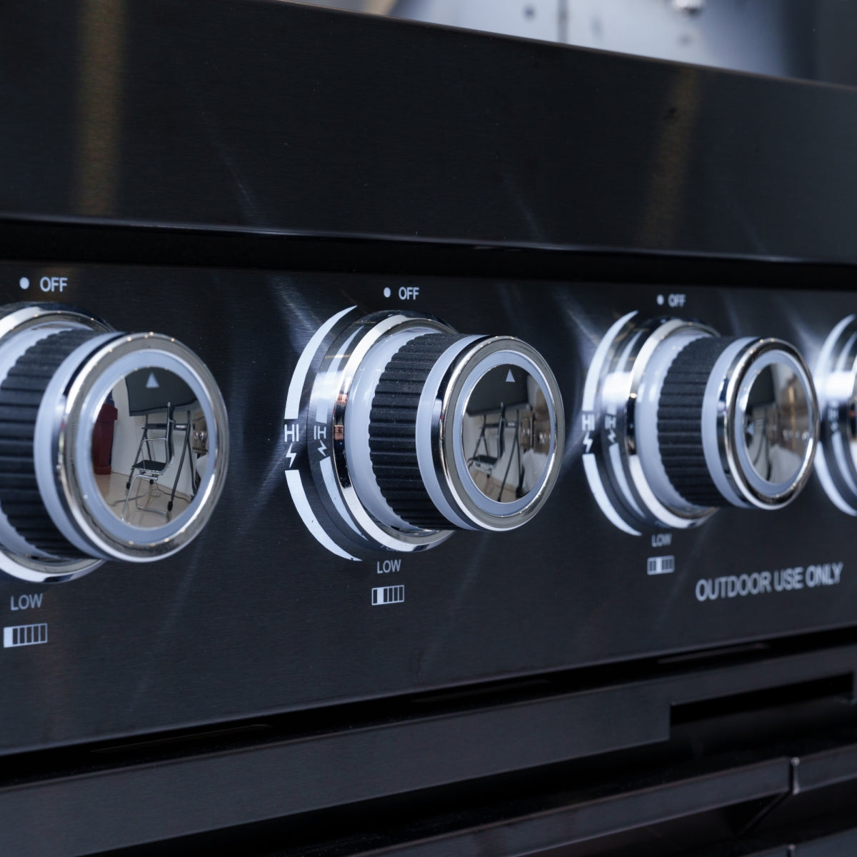 BLACK 2 Six Burners Grill