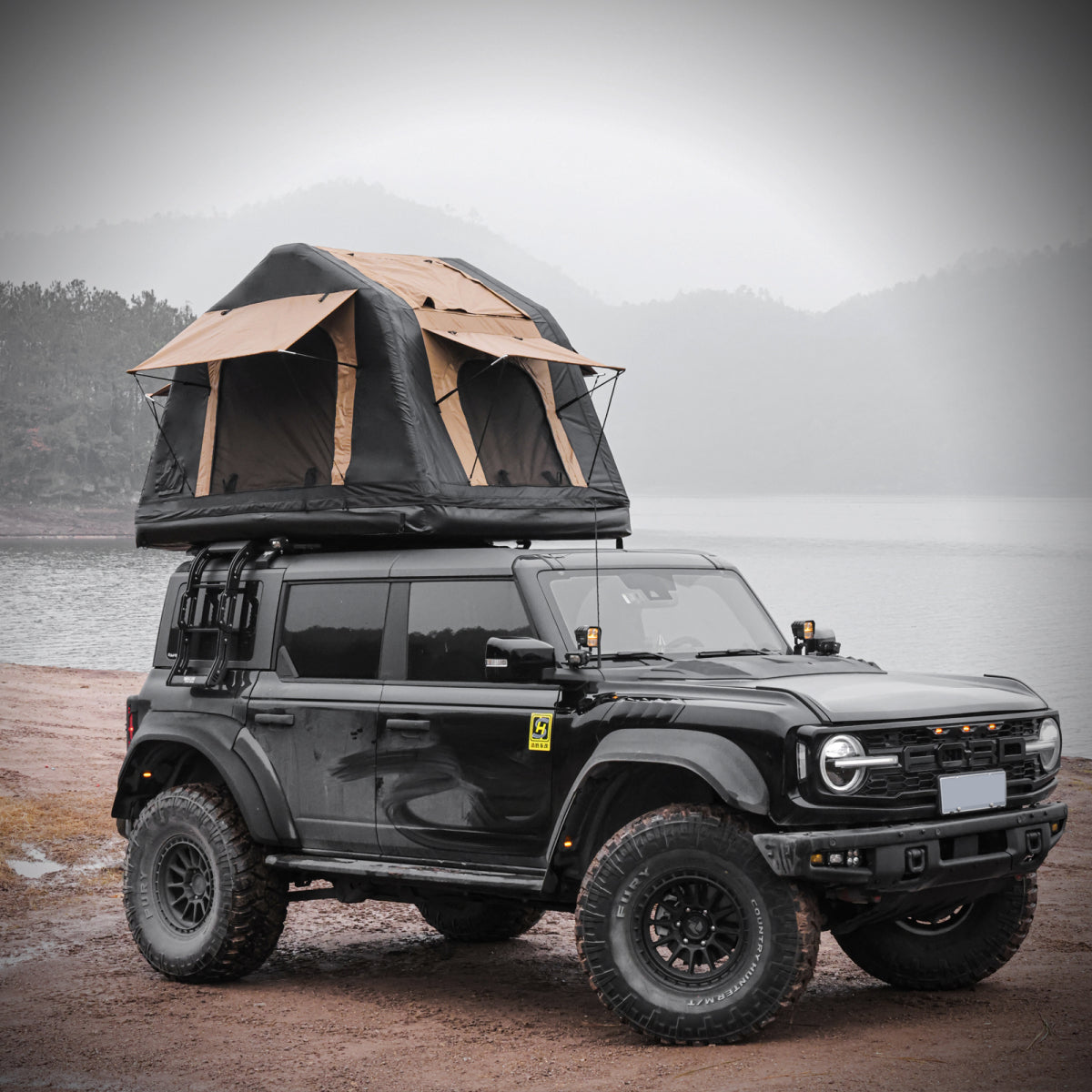 Foldable 2-3 People Amphibious Inflatable Car Roof Top Tent for camping Outdoor Glamping Camping Tent for SUV,Truck( Without Ladder, Two-tone Style, Khaki & Black)