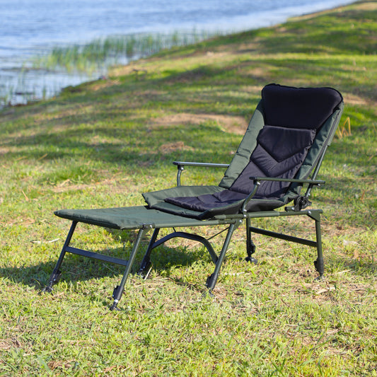 Camping Lounge Chair with Detachable Footrest, Portable Folding Reclining Camping Chair with Adjustable backrest for Indoor and Outdoor Camping Beach Hiking Fishing, Green+black    RR