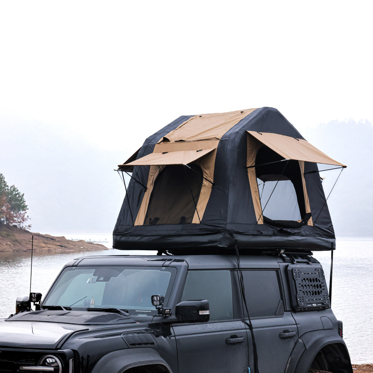 Foldable 2-3 People Amphibious Inflatable Car Roof Top Tent for camping Outdoor Glamping Camping Tent for SUV,Truck( Without Ladder, Two-tone Style, Khaki & Black)