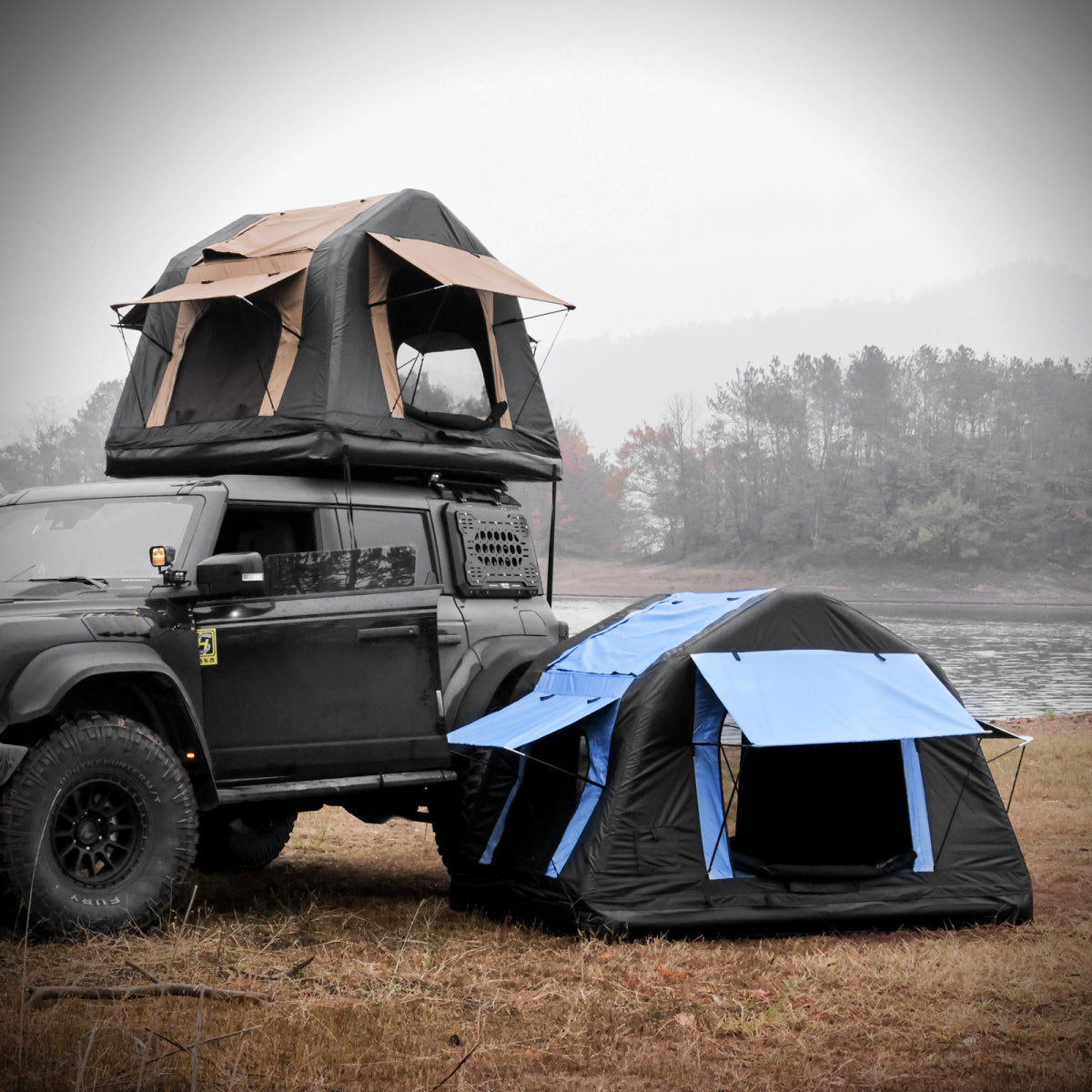 Foldable 2-3 People Amphibious Inflatable Car Roof Top Tent for camping Outdoor Glamping Camping Tent for SUV,Truck( Without Ladder, Two-tone Style, Khaki & Black)