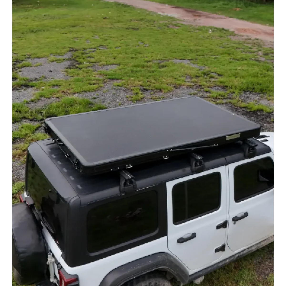 Naturnest's rooftop tent