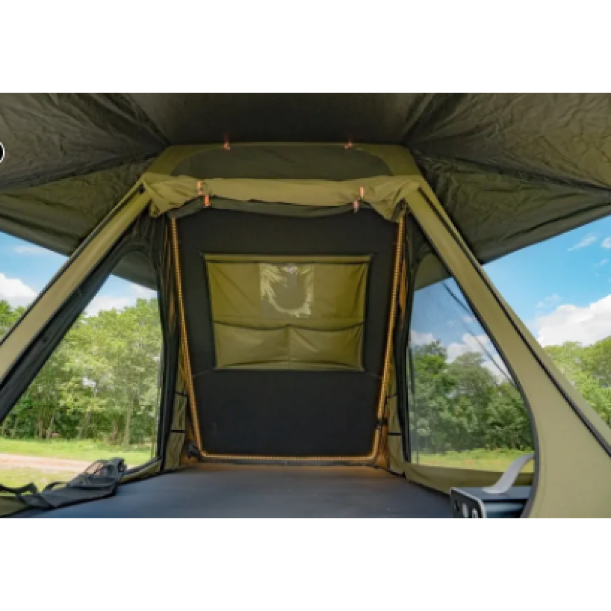 Naturnest's rooftop tent